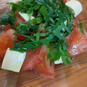 トマトと大葉の簡単サラダ
